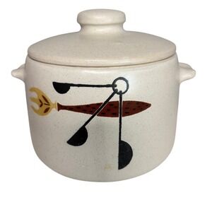 West Bend Bean Pot Stoneware OS Cream Excellent MCM Kitchen Graphic Lid USA